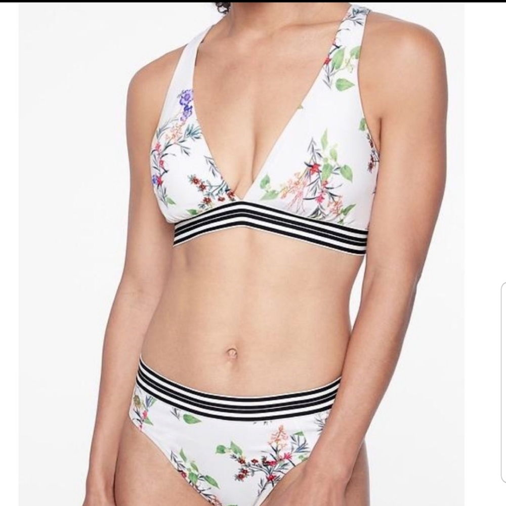 Athleta Gold Coast white floral bikini top swim S
